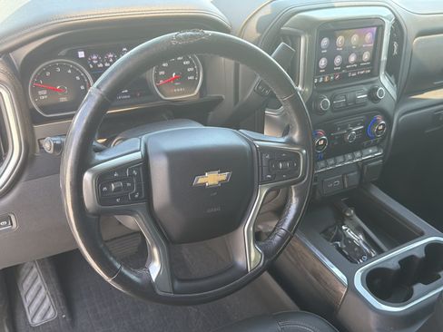 Used 2020 Chevrolet Silverado 1500 LTZ w/ LTZ Premium Package AWD/4WD image 17