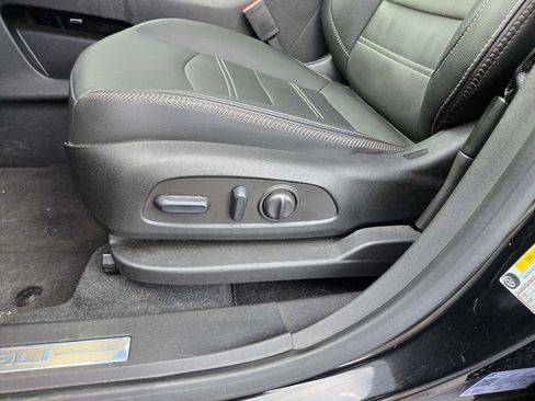 Used 2024 GMC Terrain Denali w/ Denali Premium Package image 41