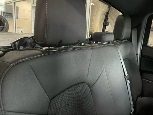 Used 2023 Chevrolet Colorado LT w/ LT Convenience Package AWD/4WD image 33