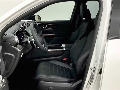 New 2025 Mercedes-Benz GLC 300 4MATIC image 9