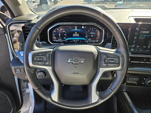 Used 2023 Chevrolet Silverado 1500 LT Trail Boss w/ Convenience Package II image 16