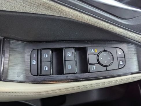 Used 2021 Nissan Rogue SV AWD/4WD image 29
