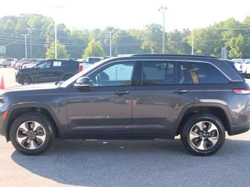 Used 2024 Jeep Grand Cherokee Limited 4xe AWD/4WD image 4