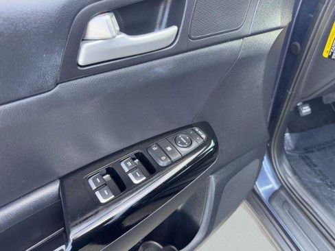 Used 2021 Kia Sportage EX FWD image 21