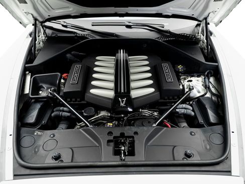Used 2017 Rolls-Royce Wraith RWD image 61