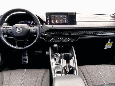 Used 2023 Honda Accord Sport image 15