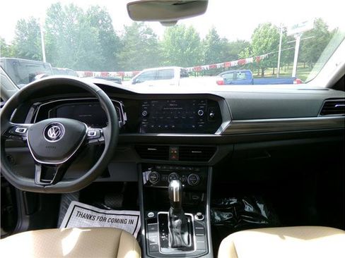 Used 2020 Volkswagen Jetta SEL image 10