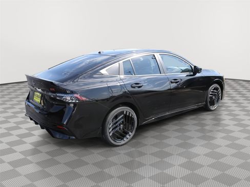 New 2026 Nissan Sentra SR w/ SR Premium Package FWD image 5