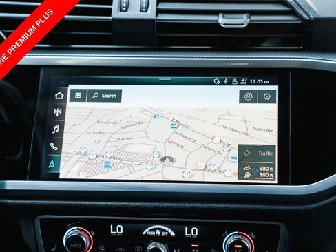 Used 2022 Audi Q3 2.0T Premium Plus w/ Premium Plus Package AWD/4WD image 21