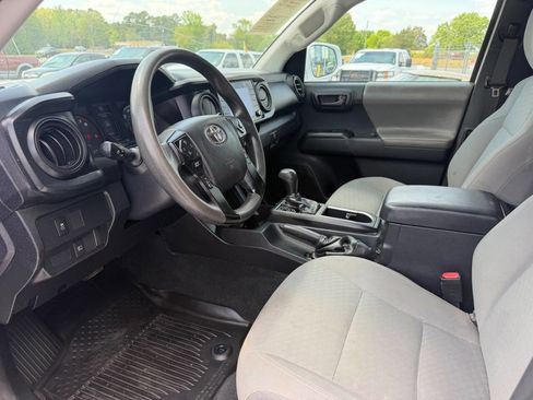 Used 2021 Toyota Tacoma SR image 8