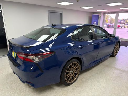 Used 2023 Toyota Camry SE w/ Convenience Package AWD/4WD image 3