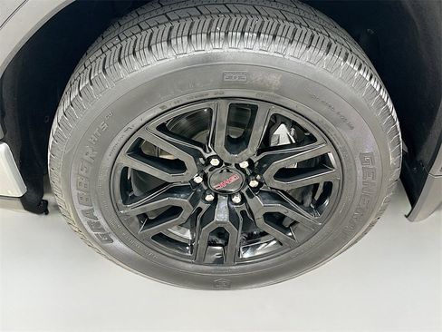 Used 2023 GMC Sierra 1500 Elevation w/ Elevation Premium Package image 32