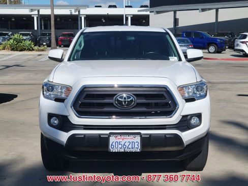 Certified 2021 Toyota Tacoma SR5 image 8