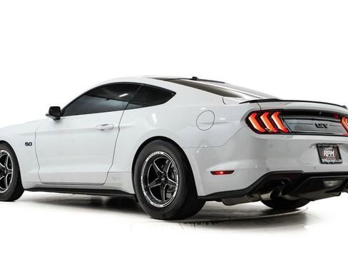 Used 2019 Ford Mustang GT w/ Equipment Group 301A RWD image 10