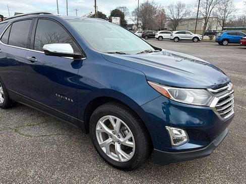 Used 2019 Chevrolet Equinox Premier image 3