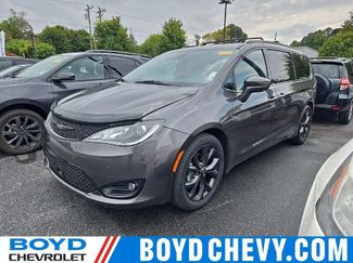Used 2019 Chrysler Pacifica Touring-L Plus w/ Advanced Safetytec Group image 1