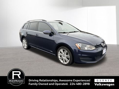 Used 2016 Volkswagen Golf Limited Edition image 2