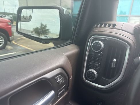 Used 2021 GMC Sierra 1500 SLT AWD/4WD image 15