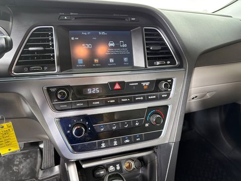Used 2016 Hyundai Sonata Sport FWD image 12