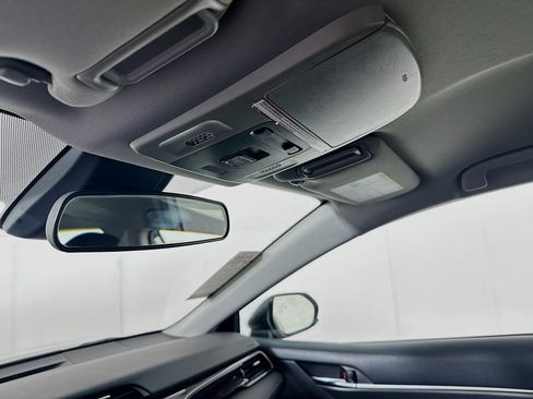 Used 2020 Toyota Camry LE FWD image 18