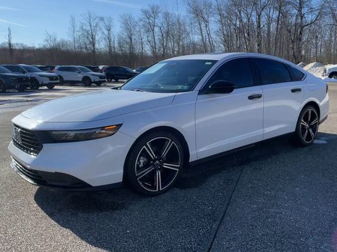 Certified 2023 Honda Accord Sport image 5