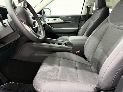 New 2026 Ford Explorer Active image 13