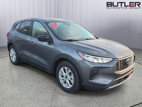 Used 2025 Ford Escape Active FWD image 8