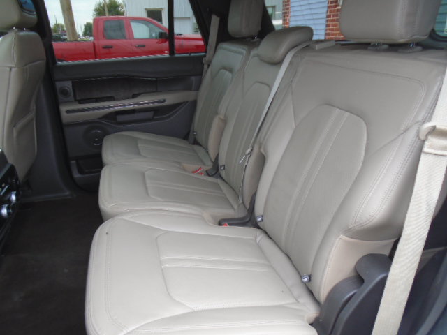 Used 2021 Ford Expedition Limited AWD/4WD image 3