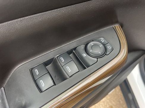 Used 2023 GMC Acadia SLE w/ Driver Convenience Package image 12