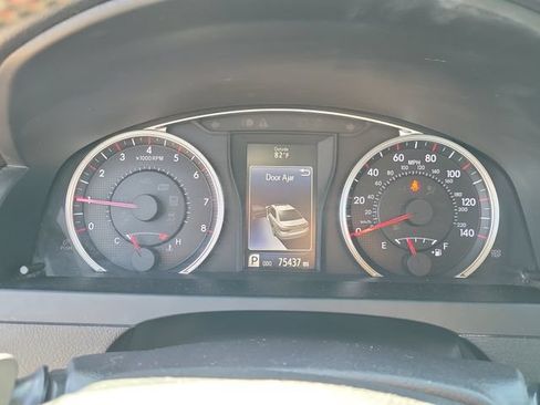 Used 2017 Toyota Camry SE FWD image 12