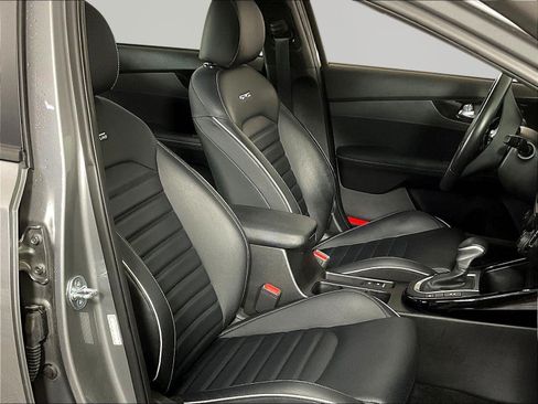 Used 2023 Kia Forte GT-Line w/ GT-Line Premium Package FWD image 29