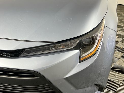 Used 2025 Toyota Corolla LE image 11