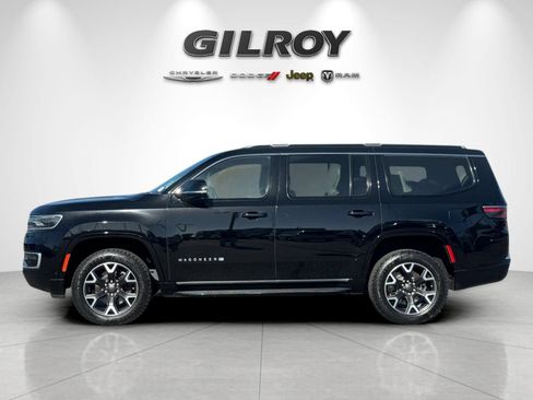 Used 2023 Jeep Wagoneer Series III w/ Preferred Equipment Group AWD/4WD image 7