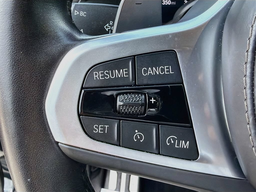 Used 2022 BMW X7 M50i w/ Dynamic Handling Package AWD/4WD image 39