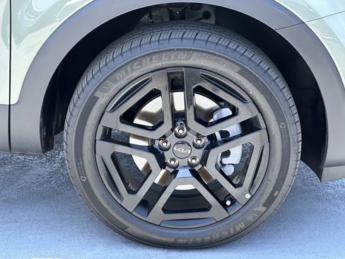 Certified 2025 Kia Telluride SX X-Line AWD/4WD image 14