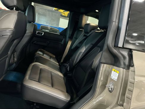 New 2025 Ford Bronco Outer Banks image 26