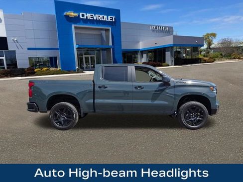 Used 2026 Chevrolet Silverado 1500 LT Trail Boss w/ Dark Appearance Package AWD/4WD image 27