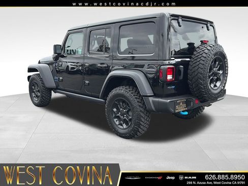Used 2023 Jeep Wrangler Unlimited w/ 8.4" Radio Group AWD/4WD image 7