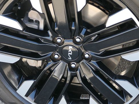 Used 2024 Kia Telluride SX image 10