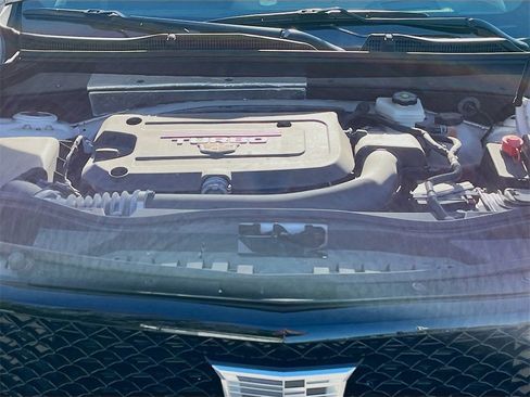 Used 2024 Cadillac XT4 Sport image 29