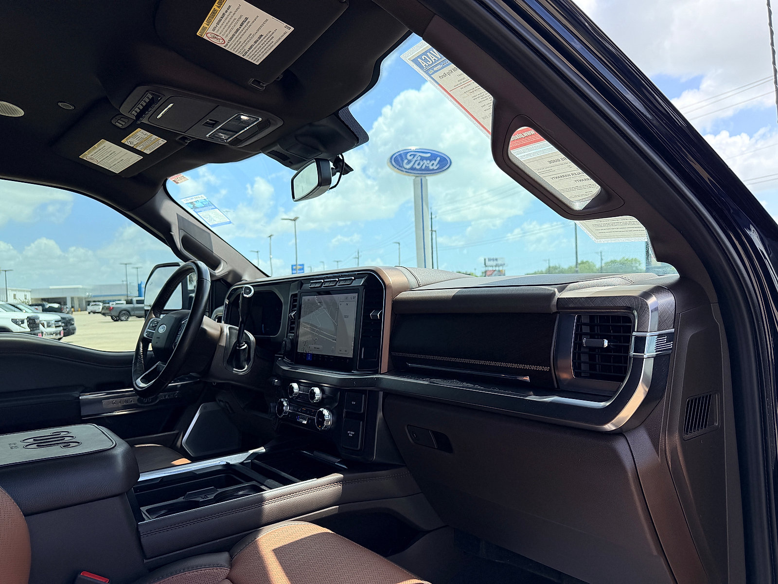 Used 2023 Ford F250 King Ranch w/ Chrome Package AWD/4WD image 13