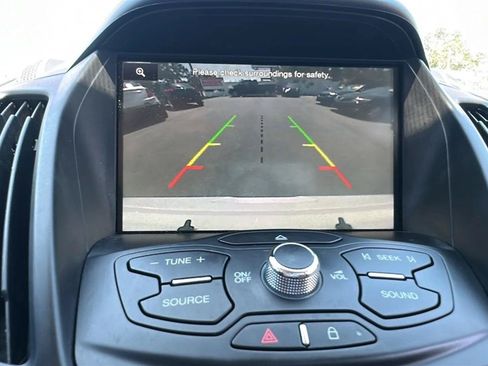 Used 2015 Ford Escape SE w/ Equipment Group 201A FWD image 69