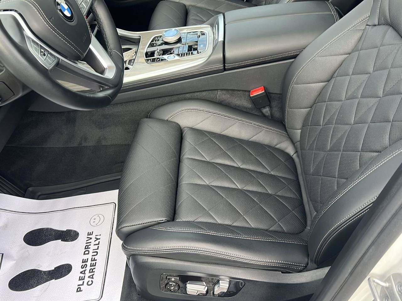 Used 2024 BMW X7 xDrive40i w/ Executive Package AWD/4WD image 14