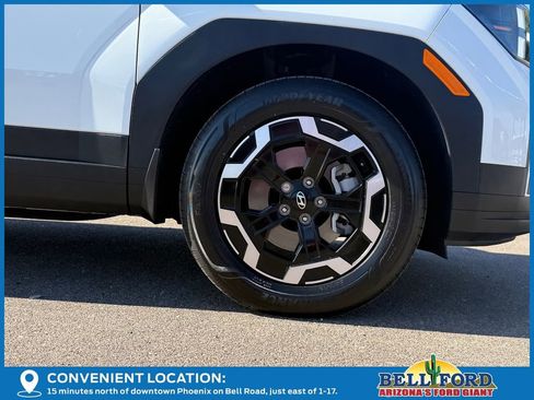 Used 2025 Hyundai Santa Fe SE image 5