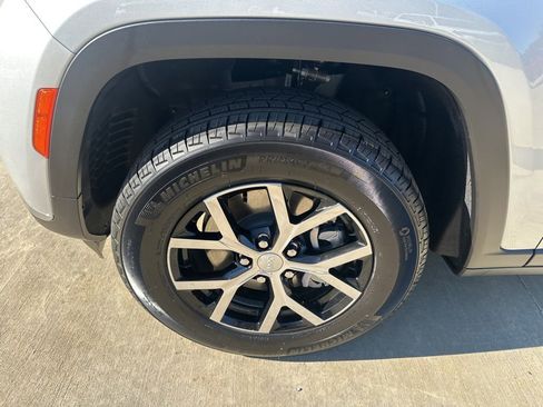 New 2025 Jeep Grand Cherokee L Limited image 14