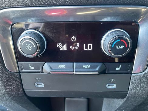 Used 2021 Chevrolet Tahoe LT w/ LT Signature Package AWD/4WD image 31