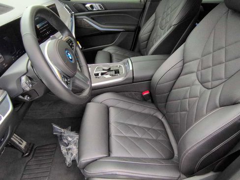 Certified 2024 BMW X5 xDrive50e w/ M Sport Package image 10