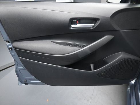 Used 2021 Toyota Corolla LE w/ LE Convenience Package FWD image 19