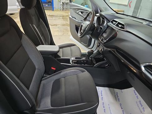 Used 2022 Chevrolet TrailBlazer LT w/ Convenience Package image 13