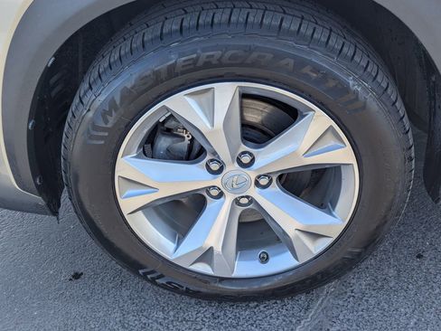 Used 2017 Lexus NX 300h AWD image 13